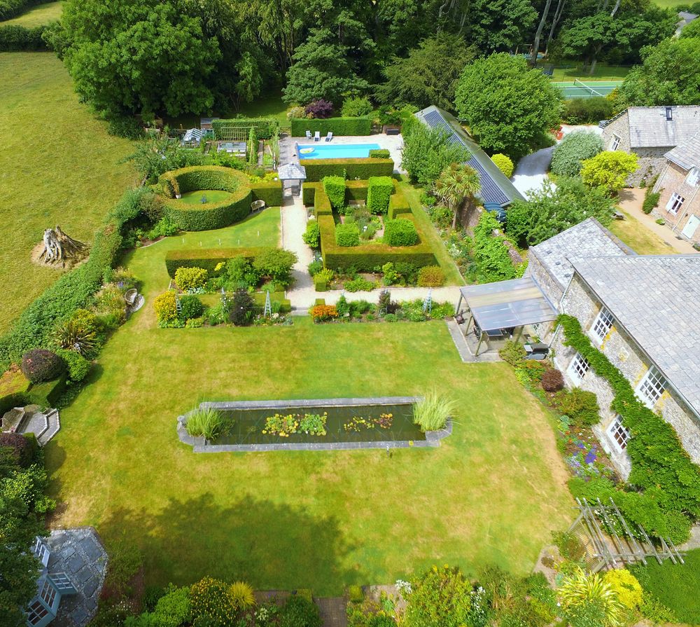 Wedding-Formal-Gardens
